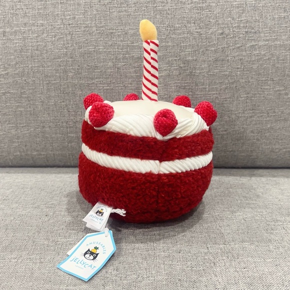 Jellycat Amuseables Cheri Cake Brand New with Tags (BNWT) - Picture 2 of 5